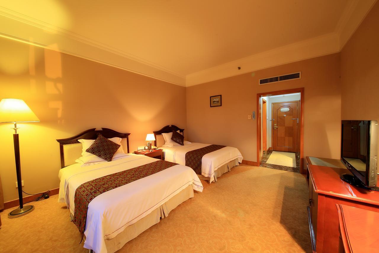 Country Garden Phoenix Hotel Jingmen Екстер'єр фото