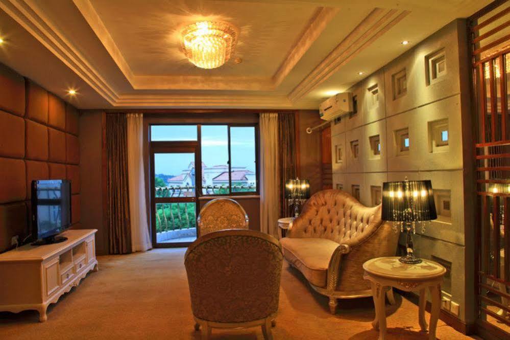 Country Garden Phoenix Hotel Jingmen Екстер'єр фото