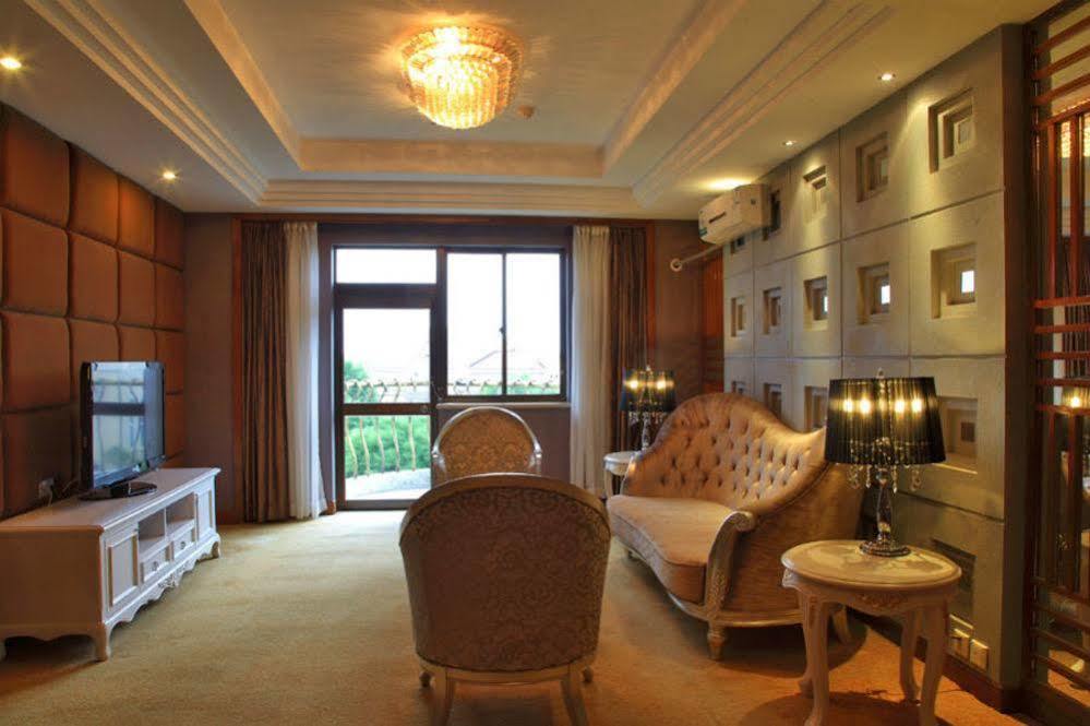 Country Garden Phoenix Hotel Jingmen Екстер'єр фото