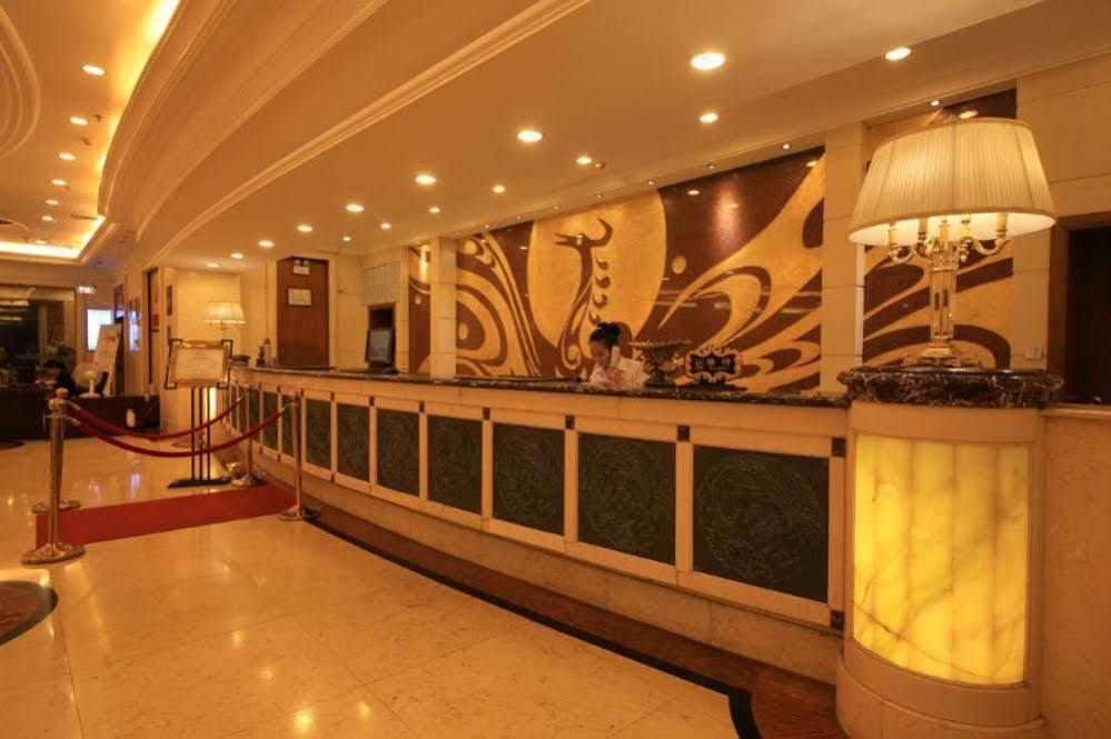 Country Garden Phoenix Hotel Jingmen Екстер'єр фото
