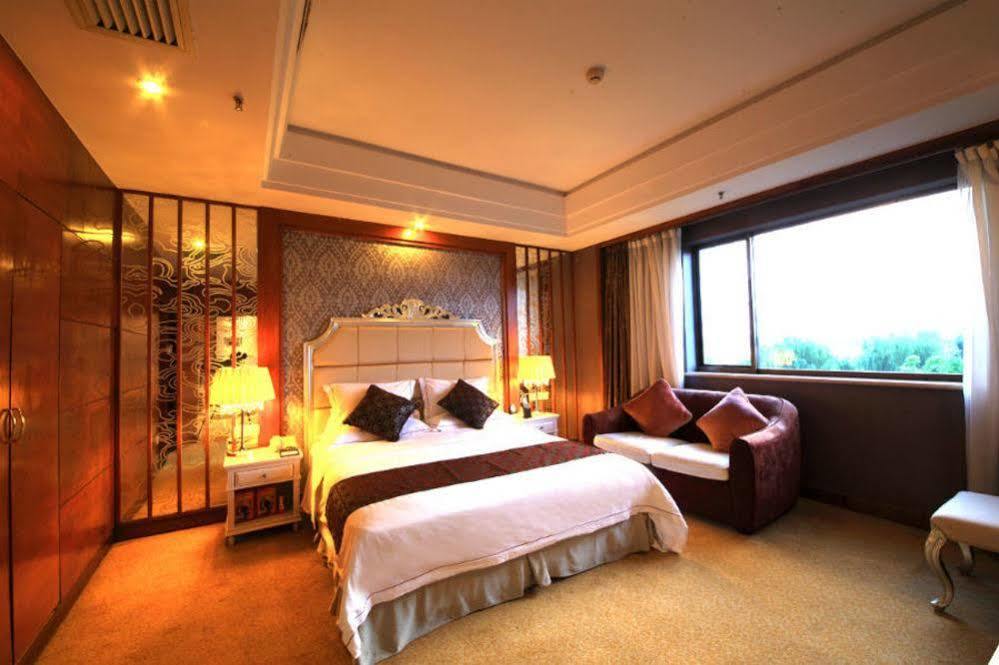 Country Garden Phoenix Hotel Jingmen Екстер'єр фото
